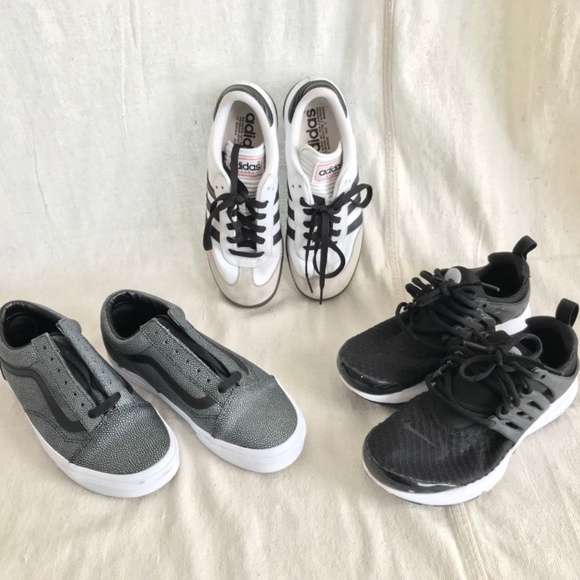 Lot of 3 Sneakers - Picture 2 of 5